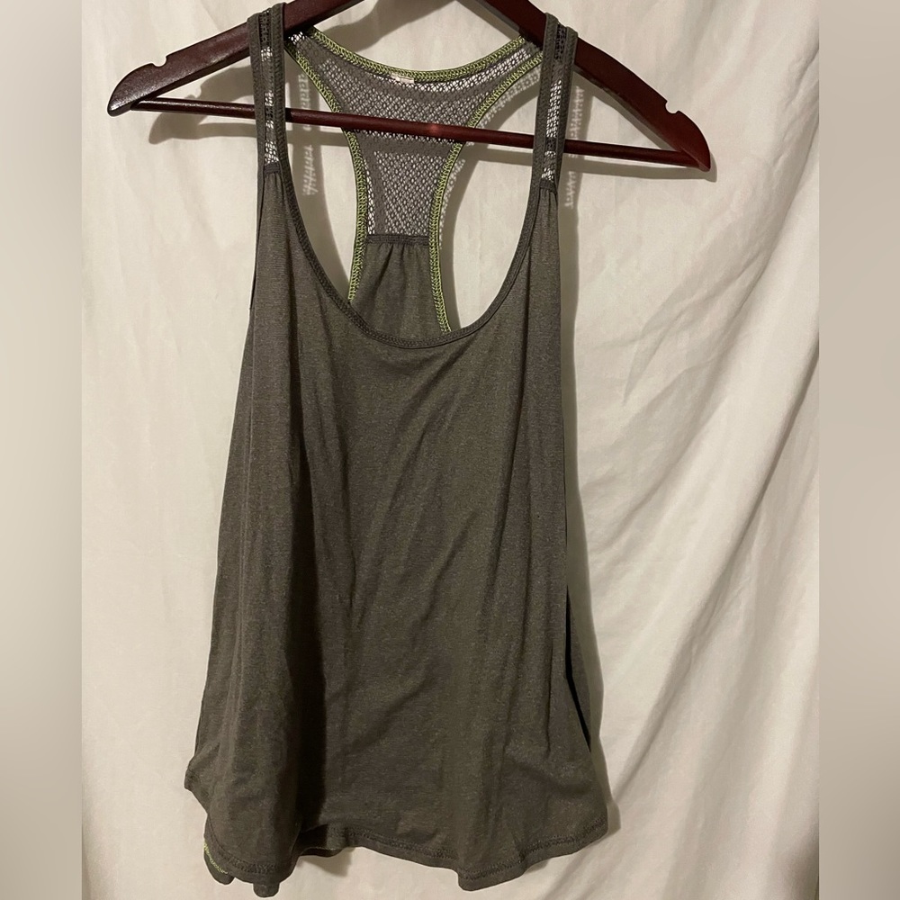 AERIE WORKOUT TANK SIZE SMALL